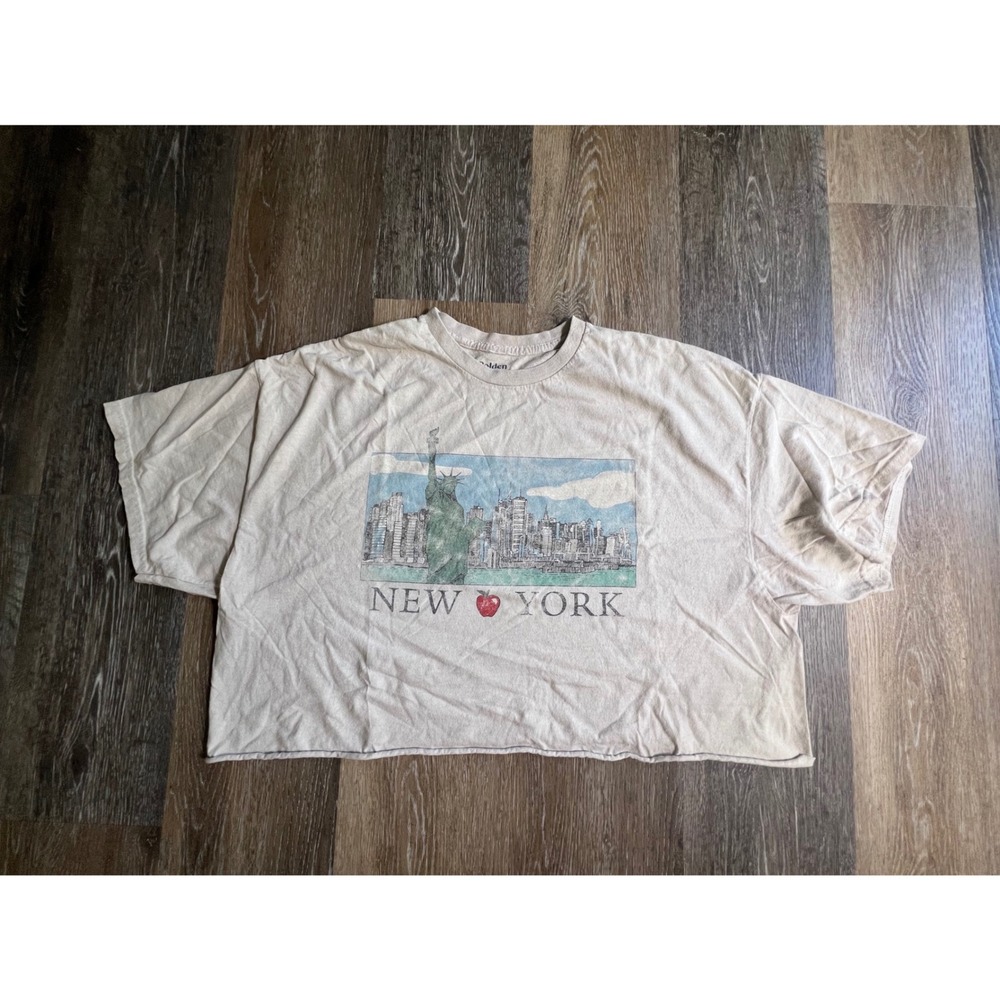 Golden Hour‎ New York T-Shirt Womens OS Beige Excellent Cropped Graphic Tee NYC